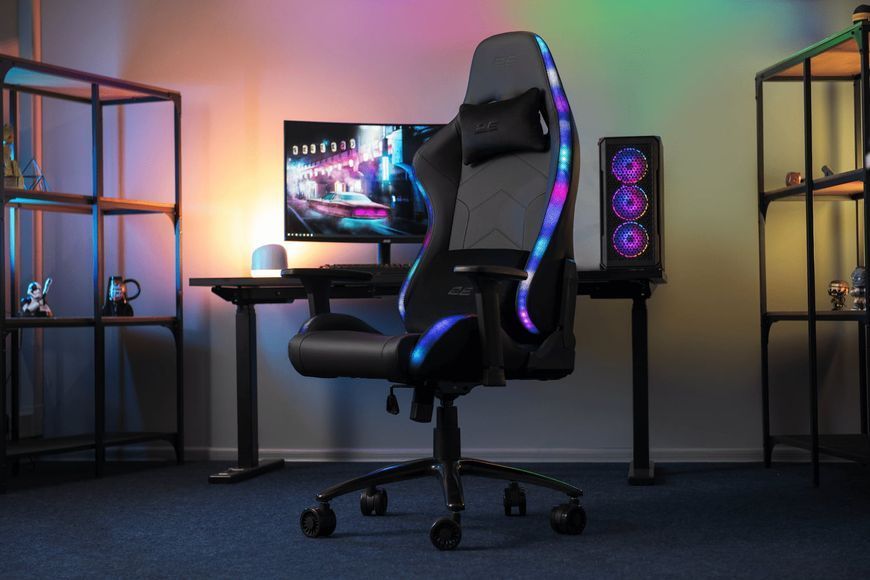 Геймерское кресло 2E Gaming OGAMA II RGB 2E-GC-OGA-BKRGB фото