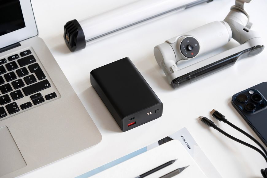 Портативный литий-ионный аккумулятор Power Bank 2E 20000 мА&middot;ч, мощностью 65 Вт, с поддержкой Power Delivery (PD) и Quick Charge (QC), выполнен в стильном чёрном корпусе. 2E-PB2014PD-BLACK фото